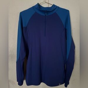 The North Face Quarter Zip no signs of wear. Size Medium M